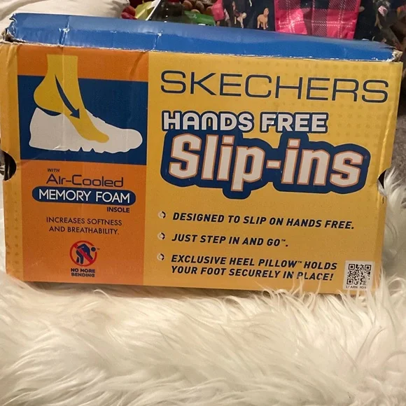 Skechers Women’s Chocolate Slip-On Loafers - Picture 9 of 9